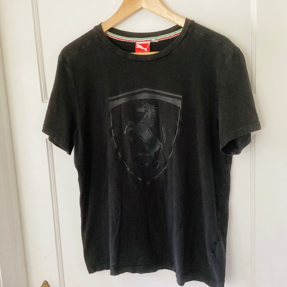 Men’s Authentic Puma Ferrari Black T-shirt size M Formula One Racing Cars Italy - Picture 1 of 13